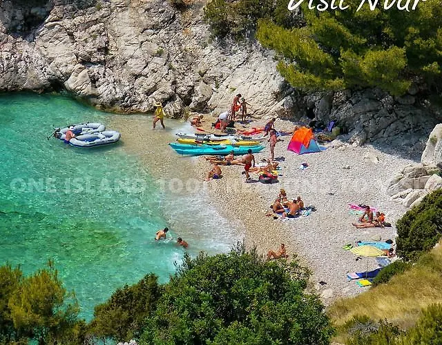 Hvar 8 Min To The *