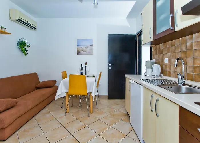 Hvar 8 Min To The Apartamento