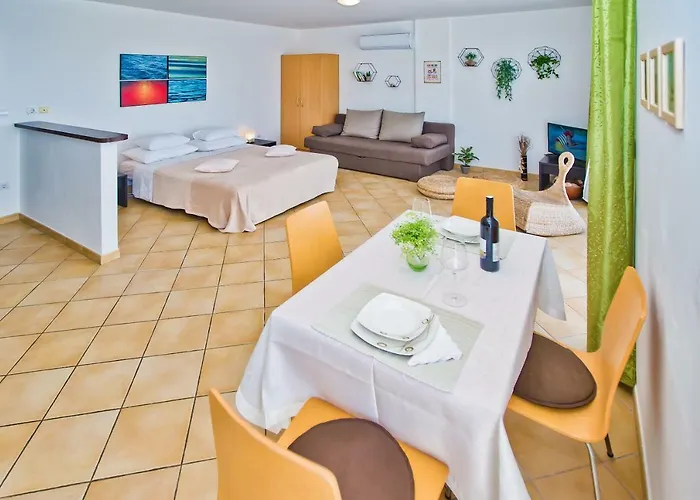 Hvar 8 Min To The Apartamento